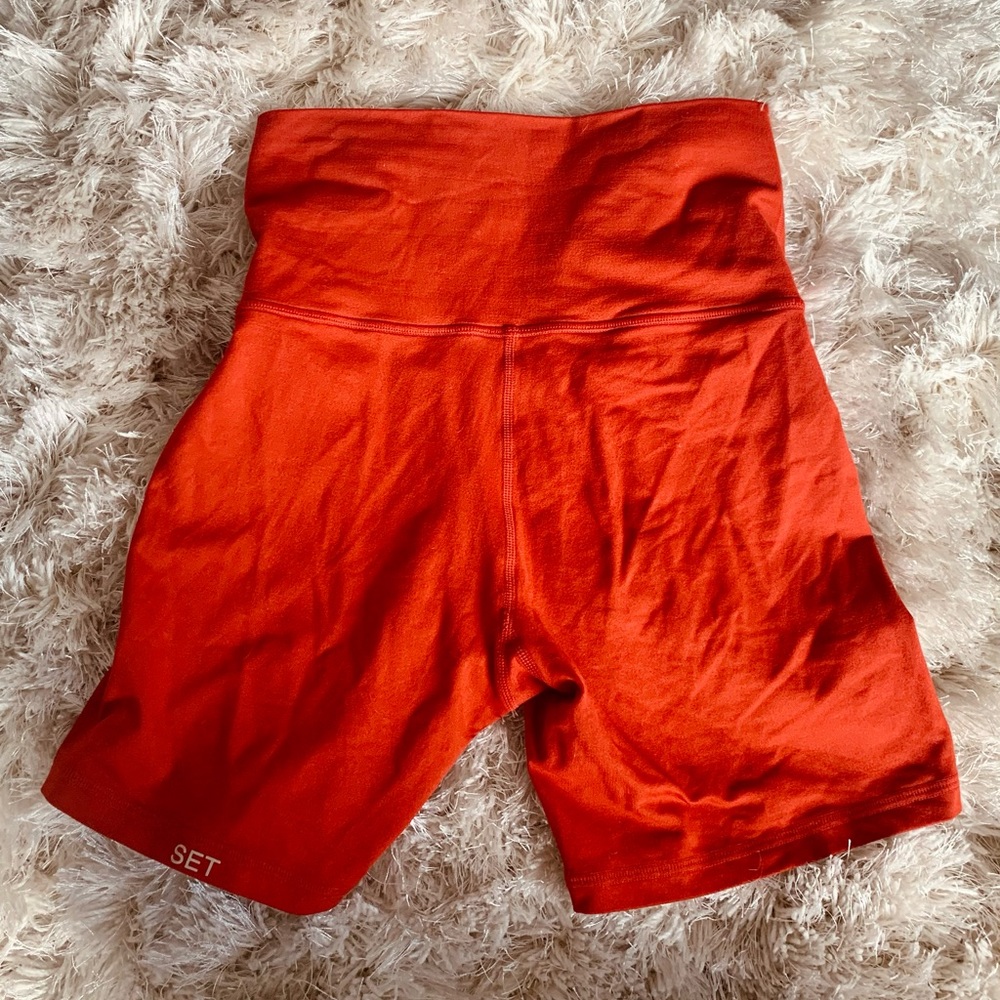 Set active luxform biker shorts! NWOT!